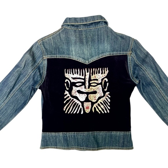 Custom Boho Chic Denim Jacket – Lion Velvet Back Detail, XS/S Form Fitting - Picture 6 of 17